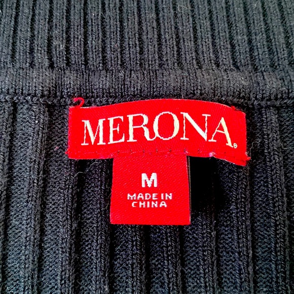 Free with a Bundle - Merona black ribbed scoopneck sweater Size Medium - Picture 8 of 13